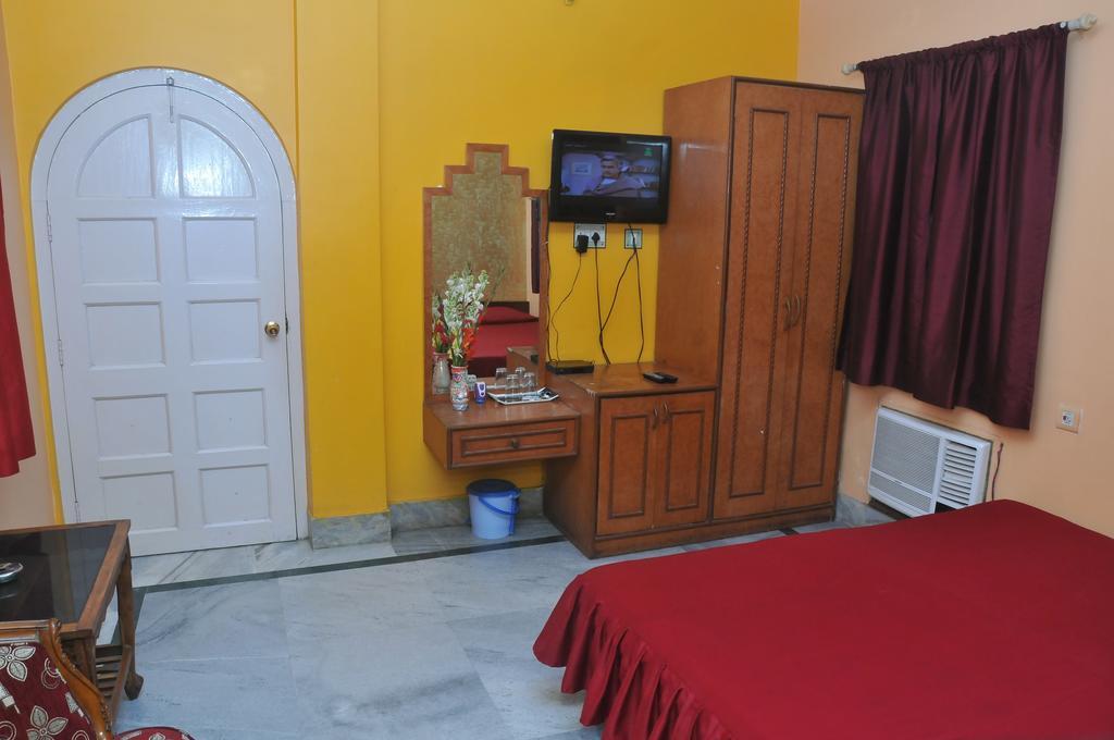 New Hotel White Palace Kalkuta Pokój zdjęcie