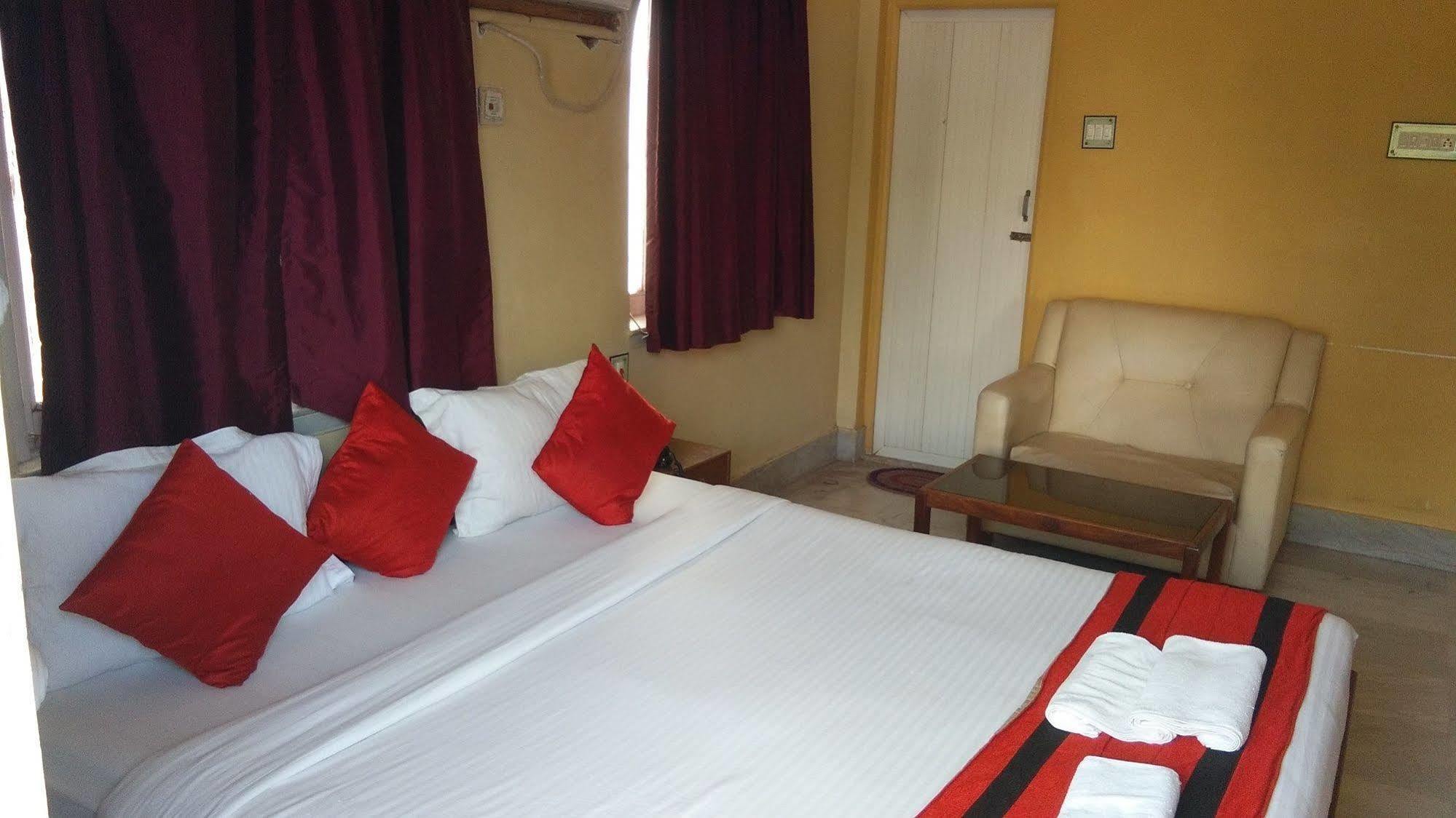 New Hotel White Palace Kalkuta Zewnętrze zdjęcie